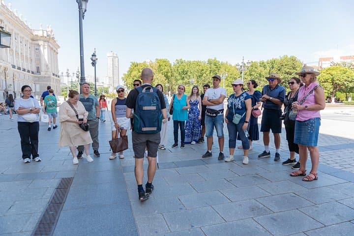 Geführte Tour ohne Warteschlange im Königlichen Palast von Madrid — Foto 2