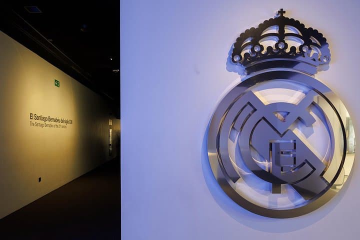 Bernabéu Stadion & Real Madrid Museum Tour — Foto 3