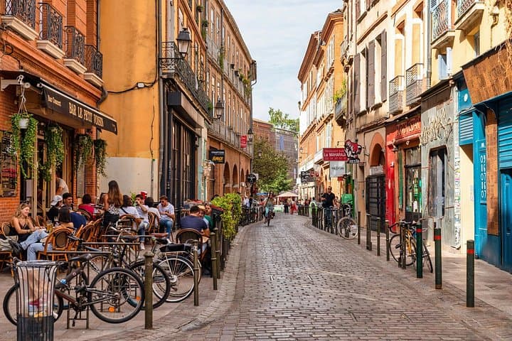 Toulouse Quest: Una Storia d'Amore Divisa dalla Guerra