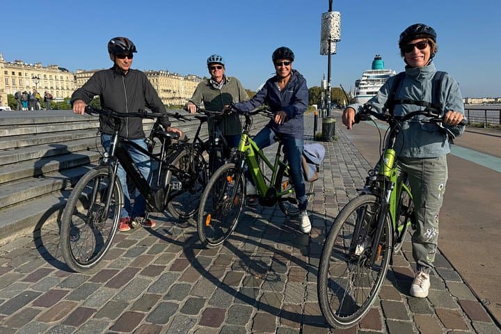 Visite de Bordeaux en E-Bike de 3 Heures — photo 2