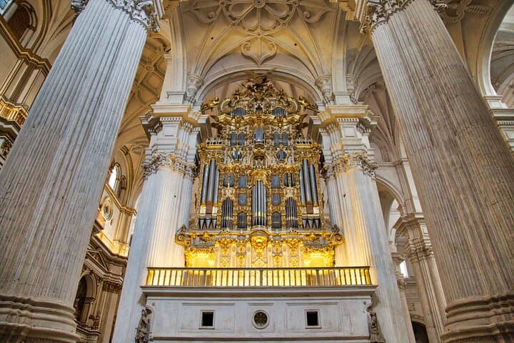 Tour a pie por Granada con un guía local — foto 4
