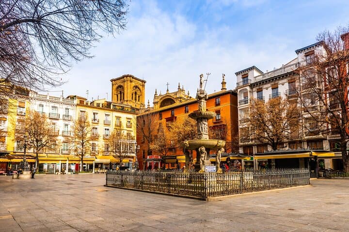 Tour a pie por Granada con un guía local — foto 2