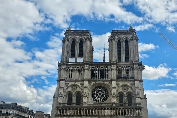 Notre Dame Außenbesichtigung und Eintritt zur Sainte Chapelle — Foto 2