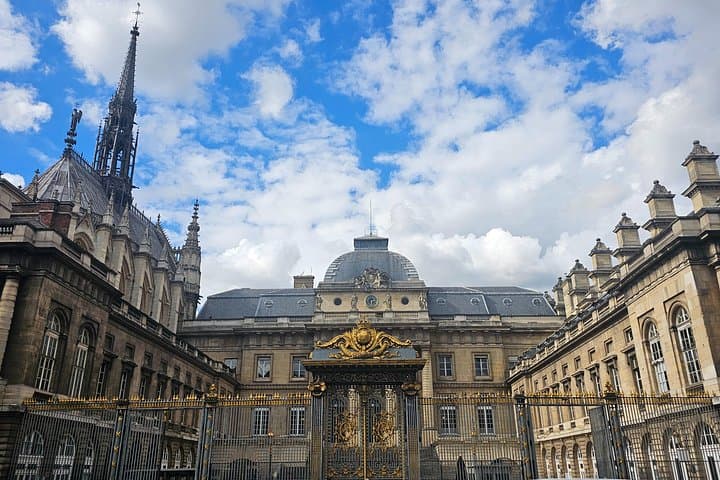 Visite guidée à pied de Notre-Dame et entrée à la Sainte-Chapelle — photo 3