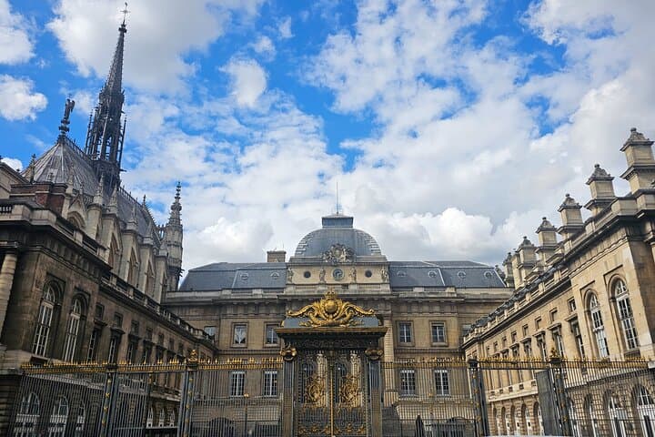 Notre Dame Außenbesichtigung und Eintritt zur Sainte Chapelle — Foto 3