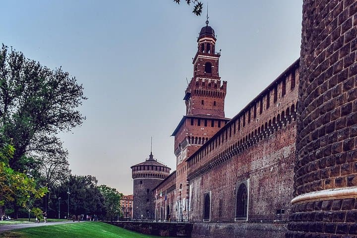 Visite nocturne de Milan en bus à impériale — photo 2