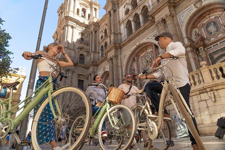 Tour in Bicicletta Vintage a Málaga: Attrazioni e Gemme Nascoste — foto 2