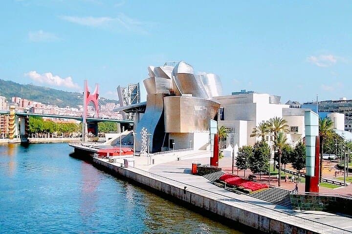 CERTAL Exklusivtour: GUGGENHEIM Museum + BASQUISCH Menü Bilbao (4h)
