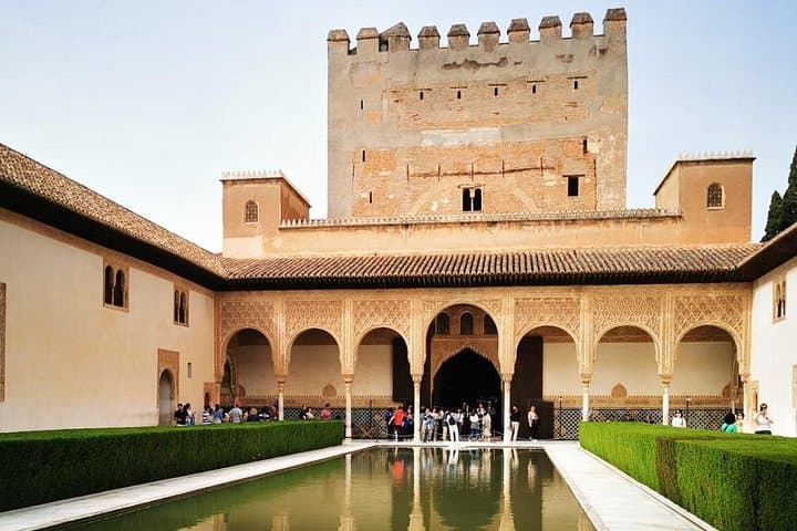 Tour Privado de la Alhambra con Entradas a los Palacios Nazaríes — foto 5