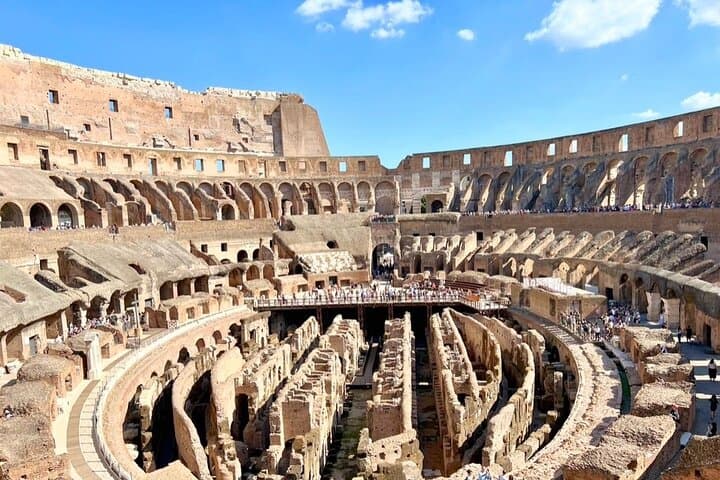 Tour Guidato del Colosseo con Arena, Foro Romano e Palatino