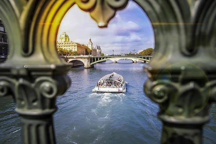 Visite en Side-Car Rétro à Paris et Croisière sur la Seine — photo 3