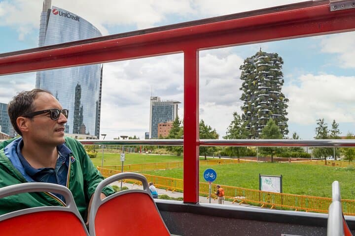 Tour in autobus hop-on hop-off a Milano — foto 3