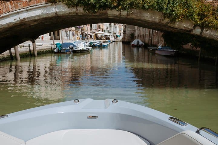 Venecia: Canales Secretos en Barco Eléctrico — foto 5