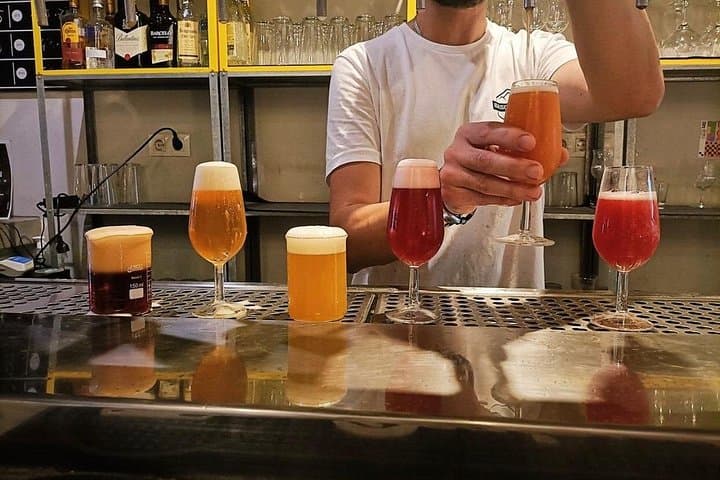 Craft Beer und Tapas Verkostung in Ruzafa, Valencia — Foto 5