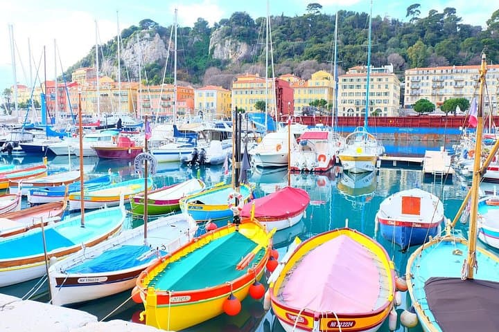 Visite privée à pied du Vieux Nice avec croisière sur la Côte d'Azur