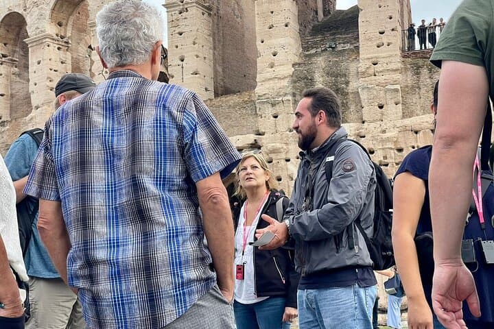 Tour guidato a piedi del Colosseo, Foro Romano e Palatino — foto 3