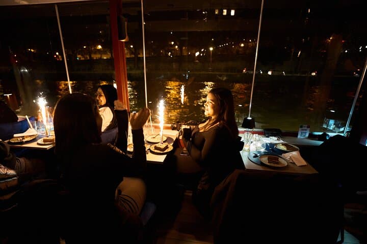 Croisière Dîner à la Trattoria Italienne sur la Seine — photo 5