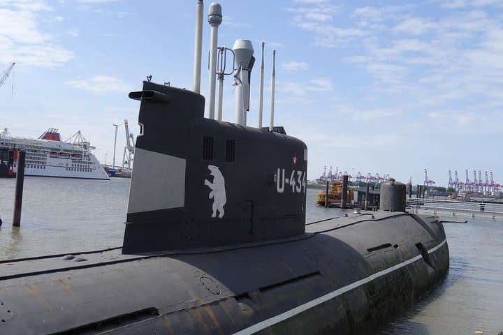 U-Boot Museum und private Kriegs-geschichte Tour in Hamburg — Foto 4