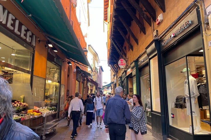 Bologna Walking Food Tour with Local Guide — photo 1
