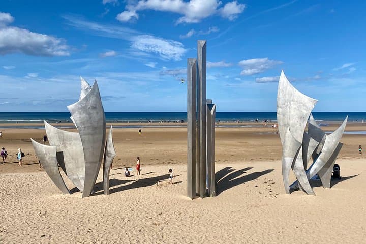 Tour Privato Guidato ai 7 Luoghi Iconici del D-Day in Normandia da Parigi — foto 4