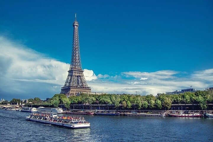 Seine-Rundfahrt in Paris — Foto 5