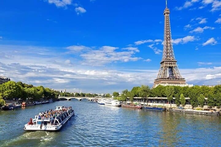 Seine-Rundfahrt in Paris — Foto 4