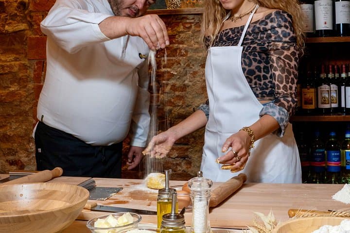 Florenz Pasta- und Tiramisu-Kochkurs mit unbegrenztem Wein