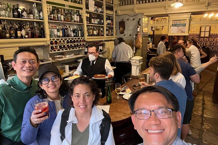 Visite gastronomique privée avec dégustations de vins à Grenade — photo 5