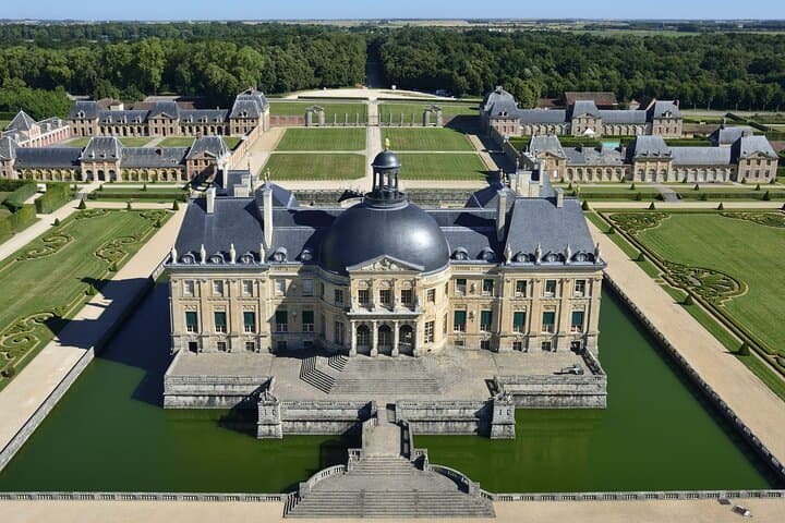 Château de Fontainebleau y Vaux-le-Vicomte Tour Privado de 9 Horas — foto 1