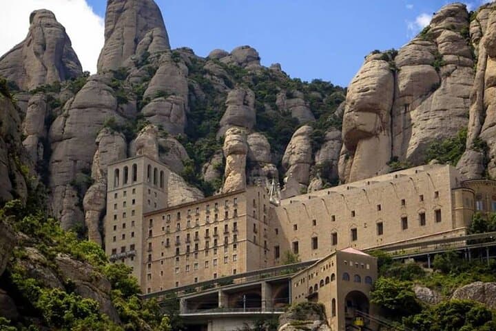 Excursión a Montserrat desde Barcelona