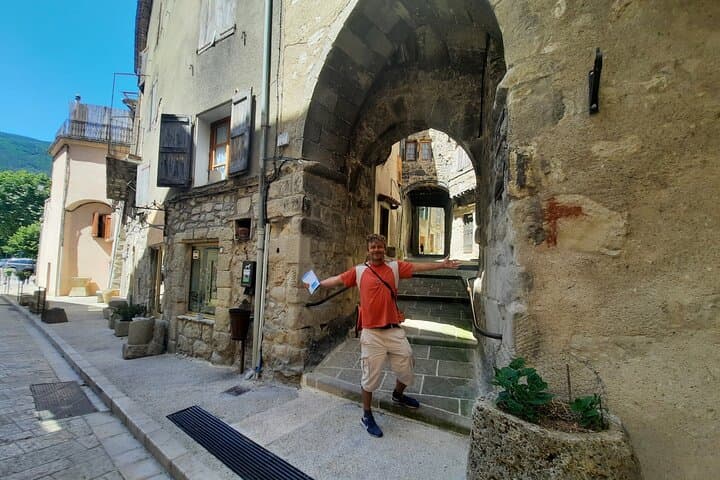 Tour in treno di montagna e trekking nella Foresta e Castello Mistico — foto 4