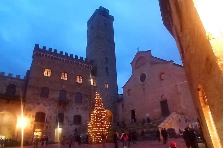 Volterra & San Gimignano : Visite, Déjeuner & Dégustation de Vins Chianti — photo 2