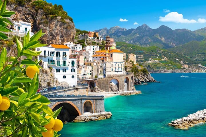 Amalfi-Küsten-Tour von Neapel: Salerno, Positano, Amalfi — Foto 2