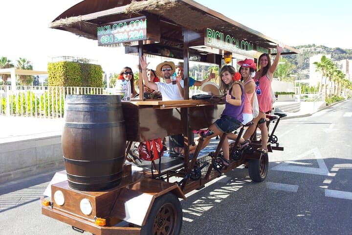 Tour en bicicleta de cerveza compartido en Valencia