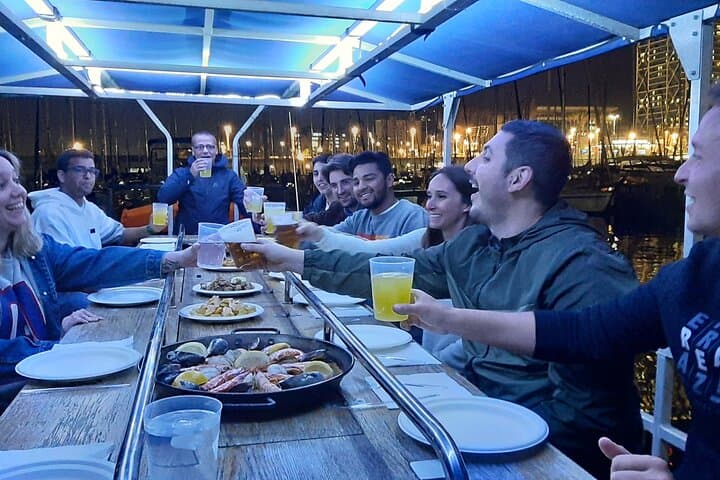 Crucero Nocturno en Valencia con Cena y Bebidas — foto 3