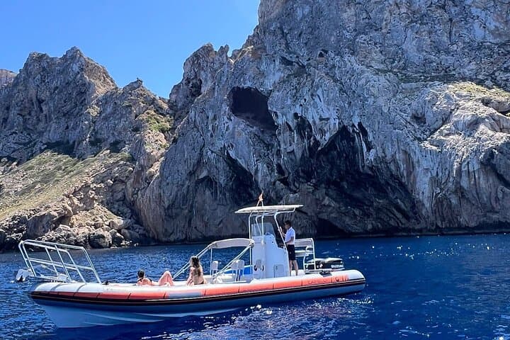 Ibiza: Tour Privato in Barca a Es Vedra e Atlantis — foto 4