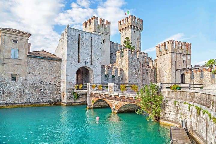 Von Venedig: Verona-Tour und Kreuzfahrt auf dem Gardasee