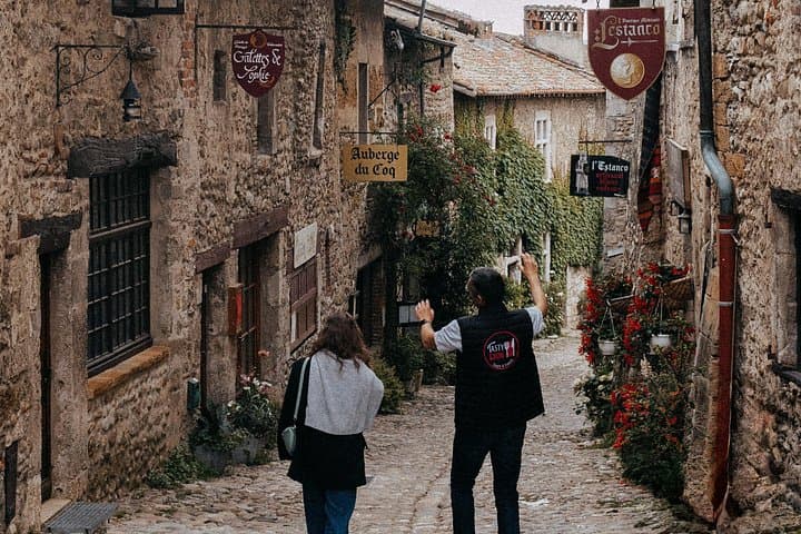 Beaujolais Wein und das mittelalterliche Dorf Pérouges - Ganztägige Gruppenreise — Foto 3