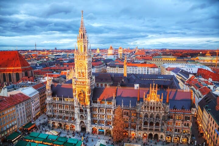 München: Weihnachtsmarkt-Hopping mit Stadtrundfahrt — Foto 3