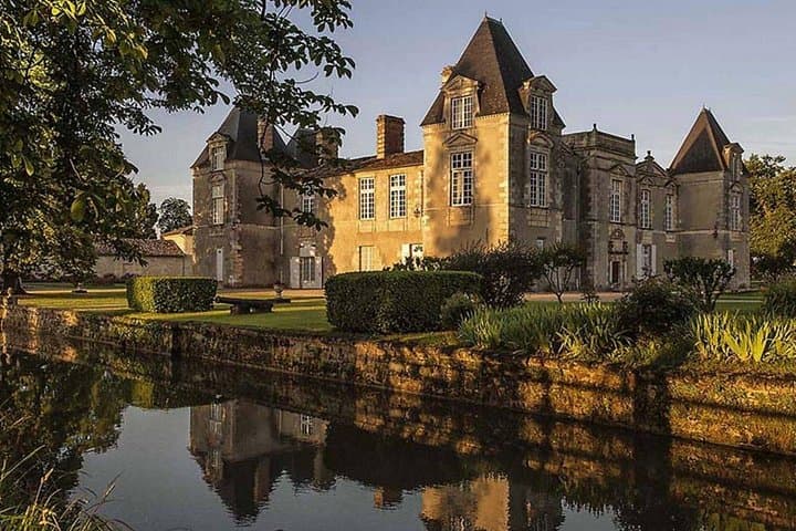 Saint-Émilion & Médoc Ganztägige Tour mit Verkostungen — Foto 4