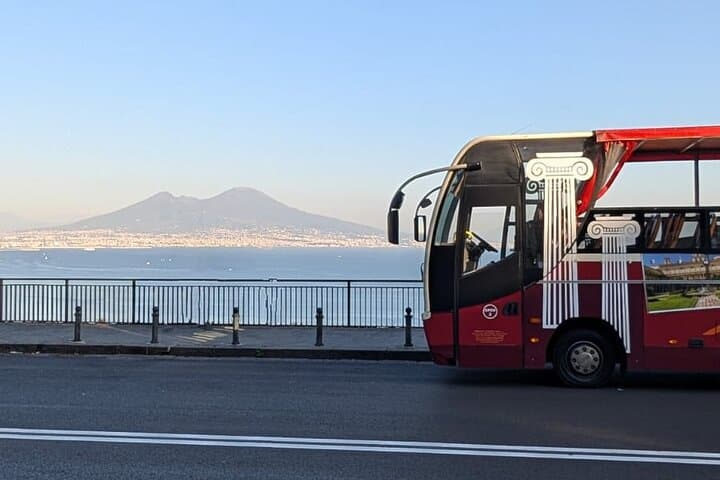 Napoli: Tour in Bus Open con Fermate Libere — foto 5
