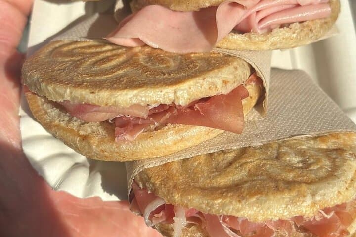 Tour Gastronomico di Bologna: Sapori Classici della Città