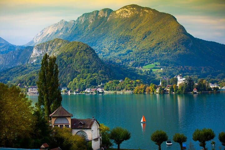 Ganztägige Tour Annecy und Pérouges — Foto 5