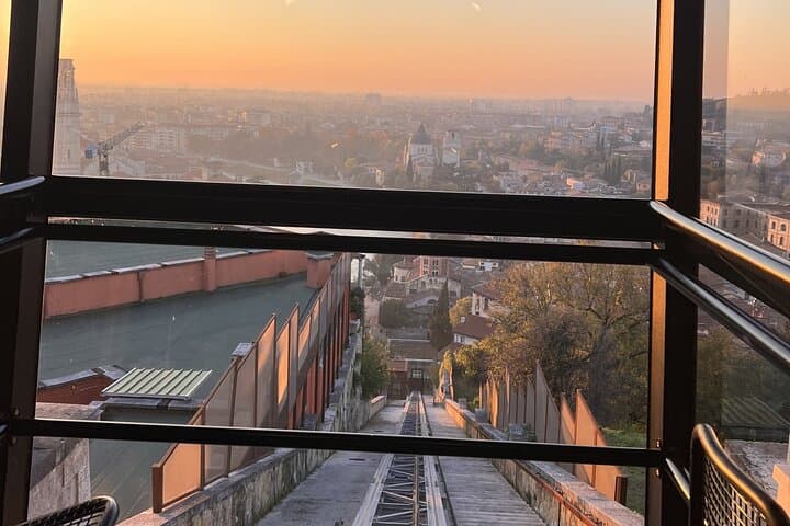 Lo mejor y los rincones ocultos de Verona al atardecer con teleférico — foto 2
