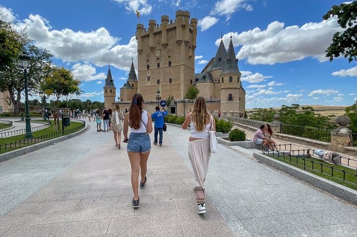 Toledo, Segovia und Ávila von Madrid mit Tickets und Mittagessen — Foto 2