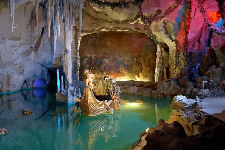 Privater Tagesausflug von München zum Schloss Linderhof — Foto 2