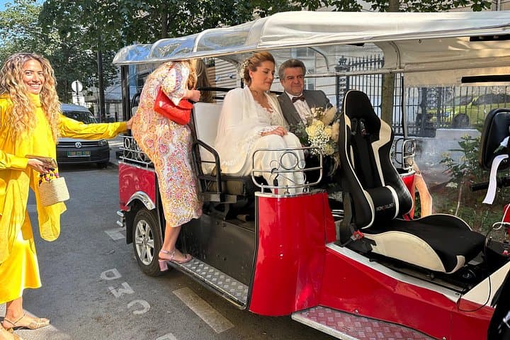 Visite privée en éco tuk tuk de Paris — photo 2