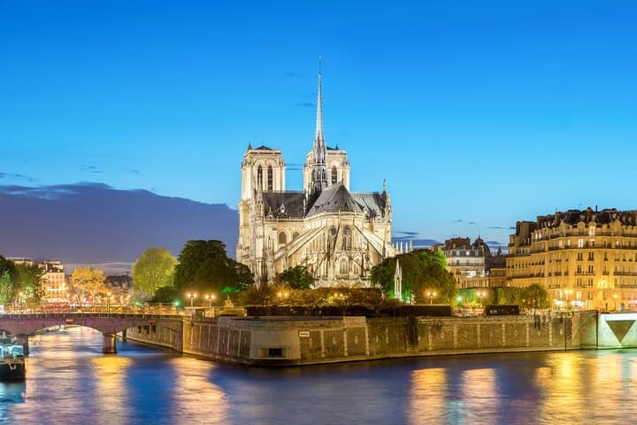 Geführte Wanderung zur Kathedrale Notre-Dame &amp; Île de la Cité — Foto 3