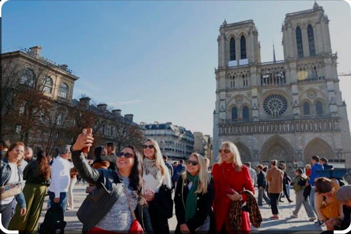 Geführte Tour im Notre-Dame-Viertel — Foto 2