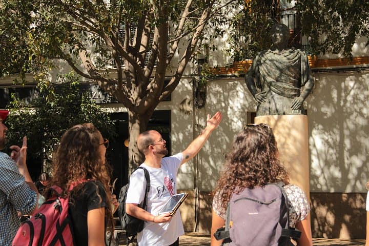 Flamenco per un Giorno: Tour, Laboratorio e Degustazione a Siviglia — foto 2